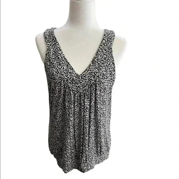 Michael Kors Sleeveless Black White Floral Blouse size M - Picture 1 of 6